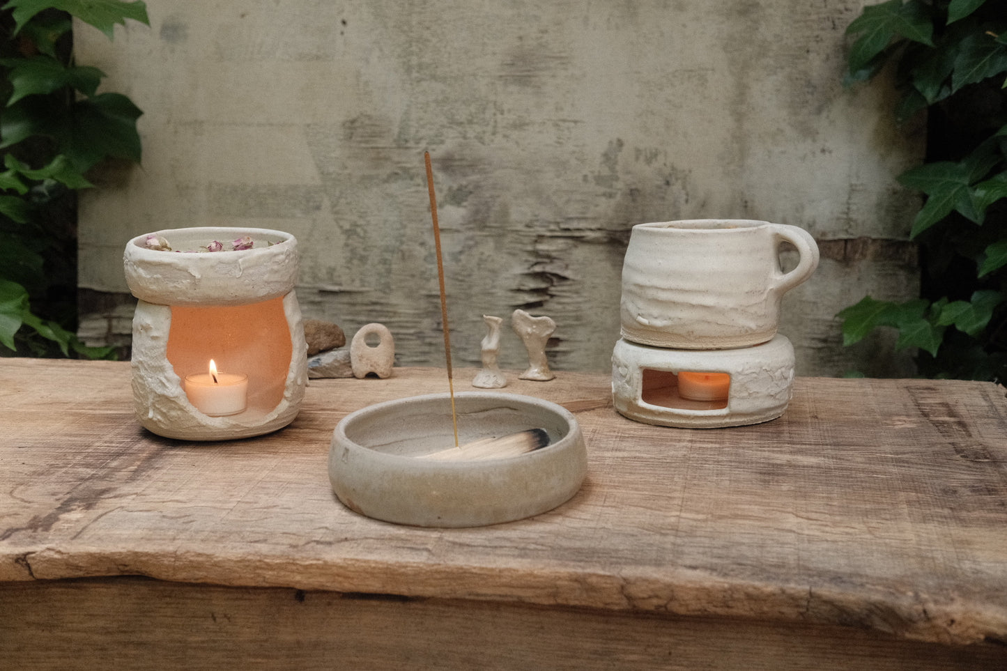 Oil burner - white cave