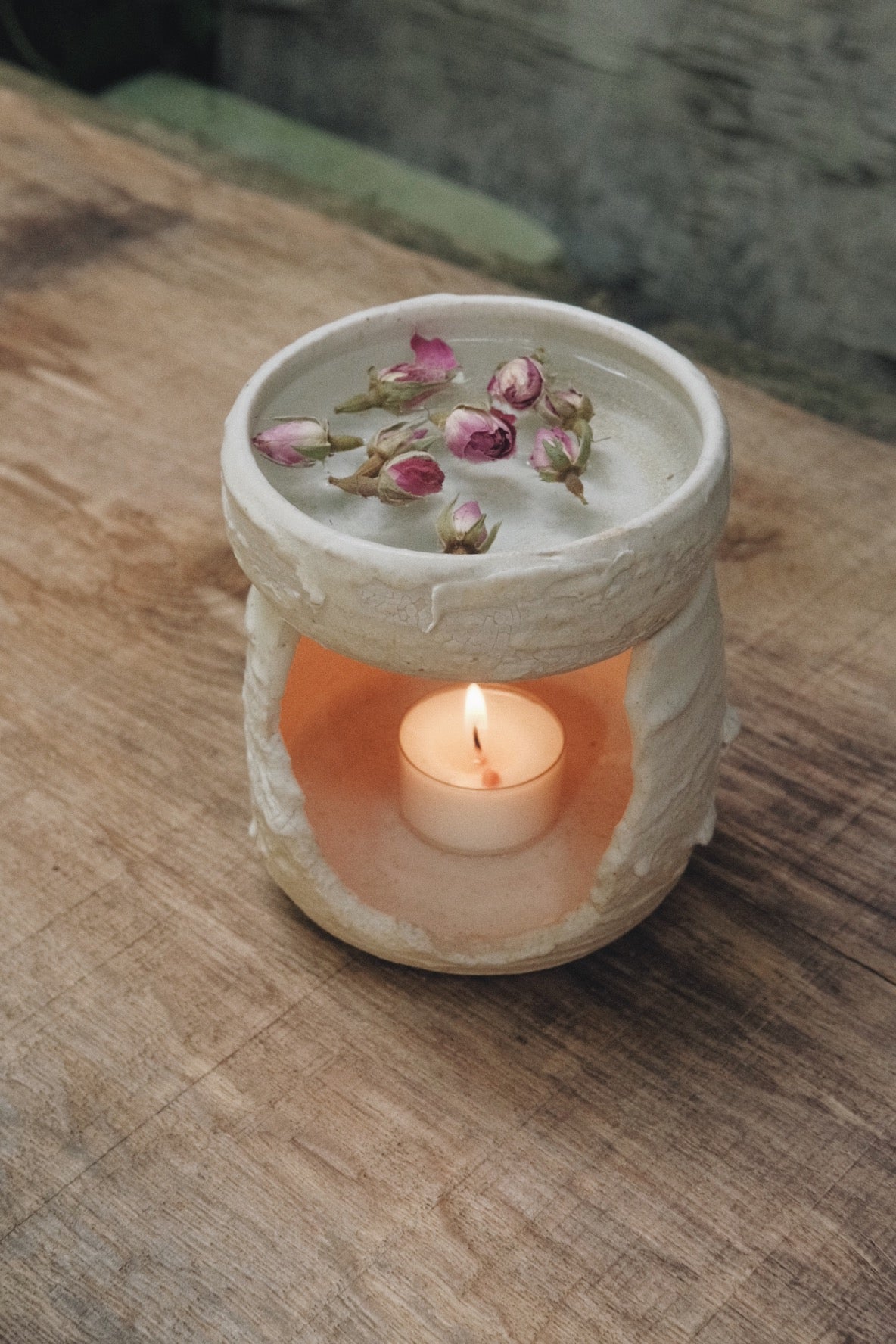 Oil burner - white cave