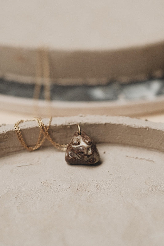 Venus necklace no. 9 gold plated chain