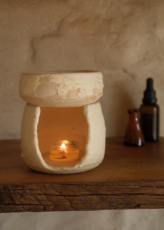 Oil burner - white cave