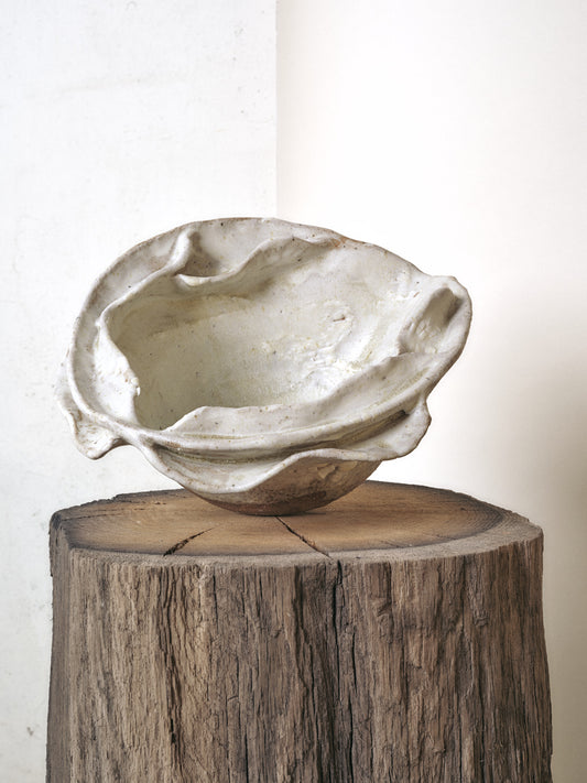 Sacred Yoni bowl | sculptured (last piece)